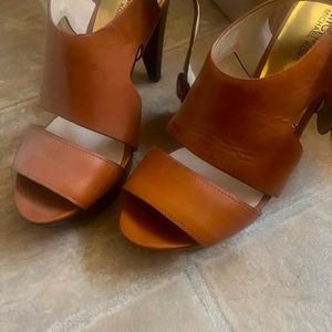 Gently Used MK heel